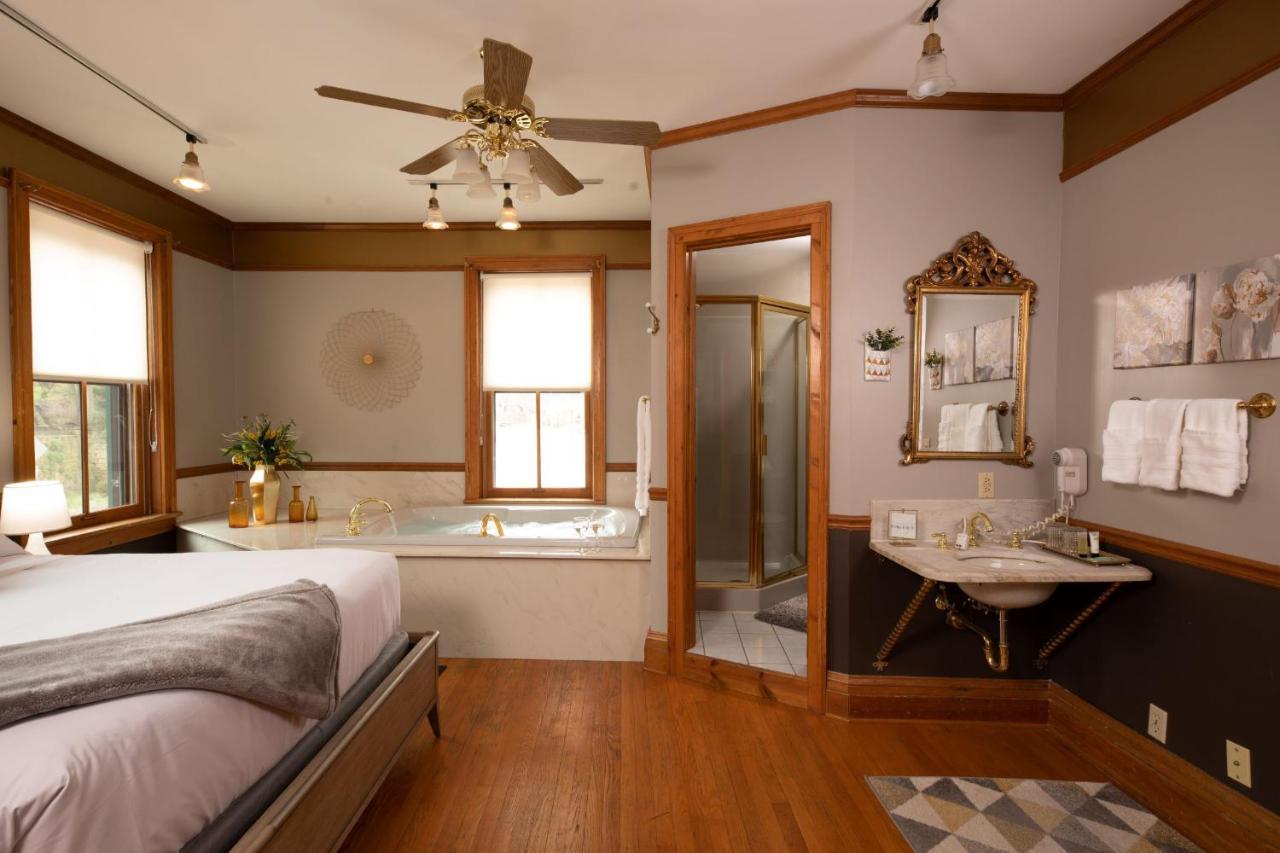 غالينا Riverboat Suites المظهر الخارجي الصورة