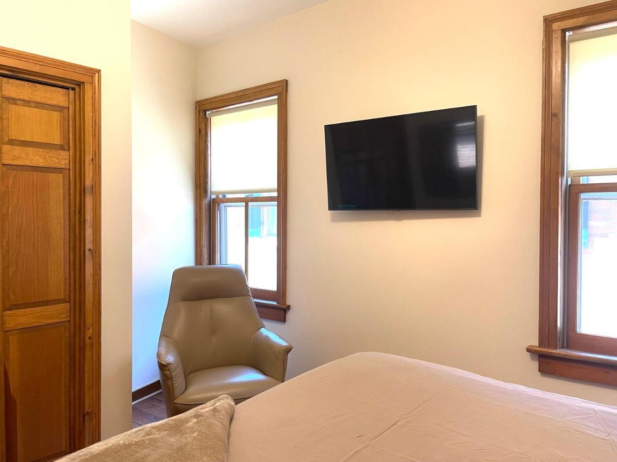 غالينا Riverboat Suites المظهر الخارجي الصورة
