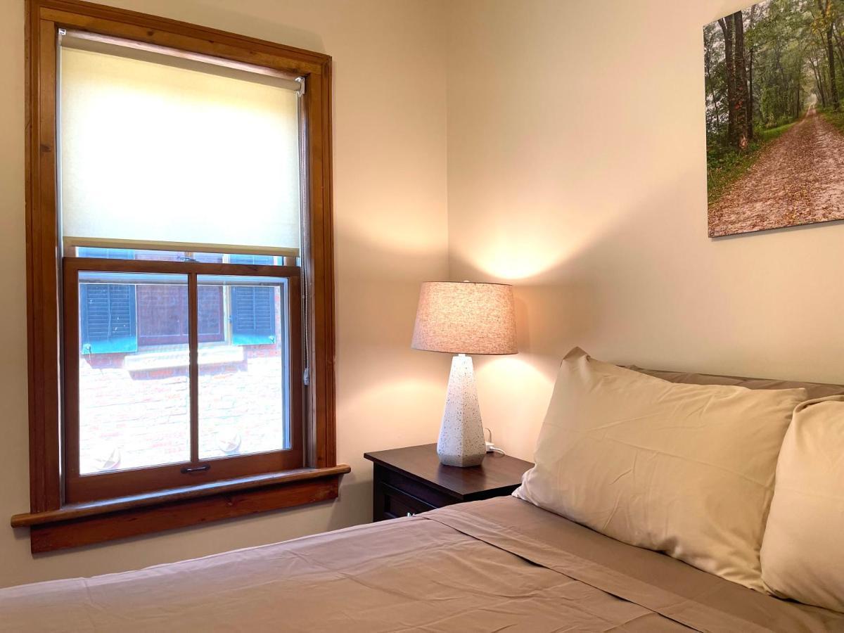 غالينا Riverboat Suites المظهر الخارجي الصورة