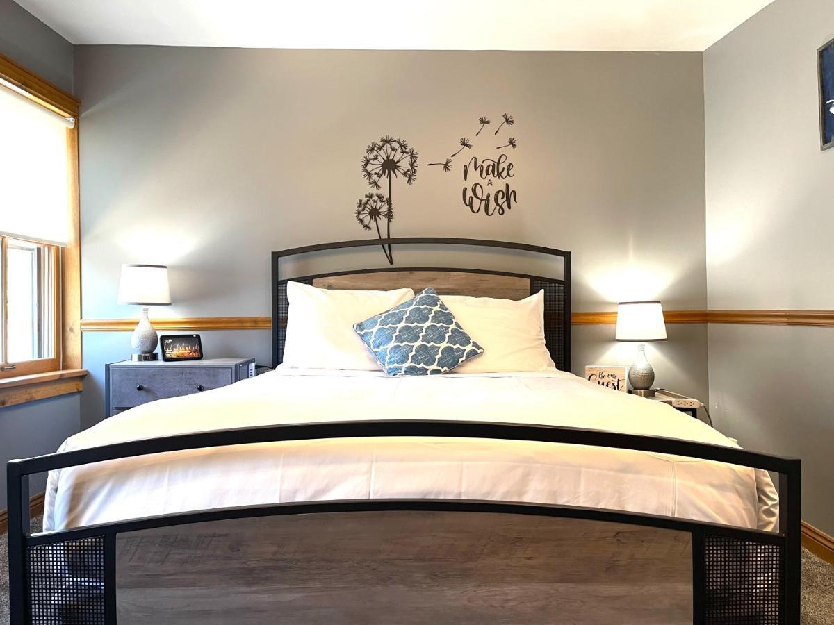غالينا Riverboat Suites المظهر الخارجي الصورة