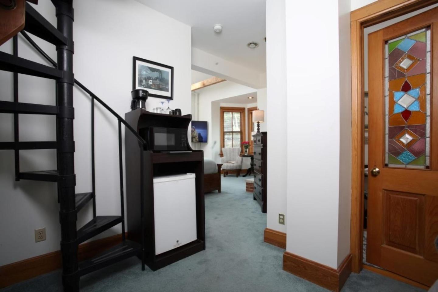 غالينا Riverboat Suites المظهر الخارجي الصورة