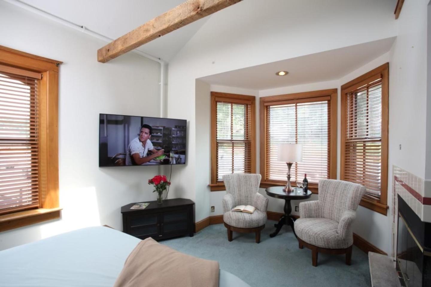 غالينا Riverboat Suites المظهر الخارجي الصورة
